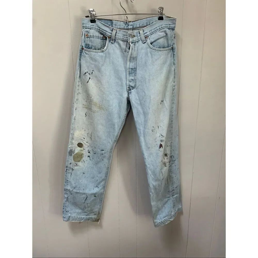 VTG Levis 501 Jeans Lightwash Blue 90s Button Fly Straight Leg Jeans